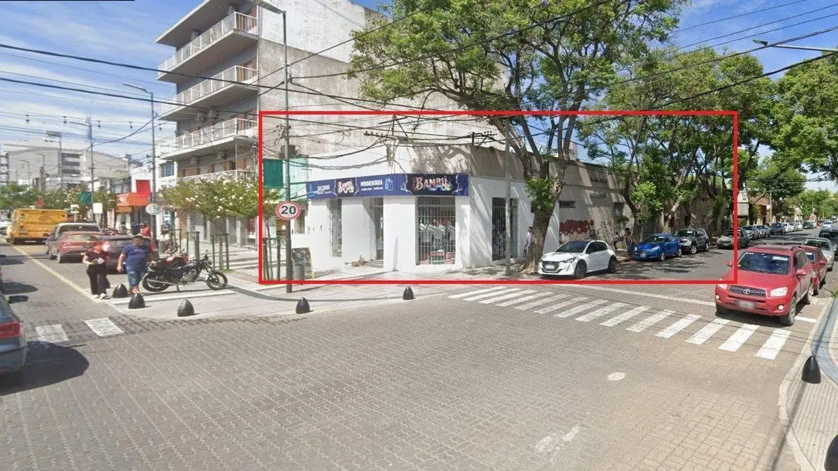 LOTE CAMPANA CENTRO COMERCIAL DELLEPIANE Y ROCCA 4