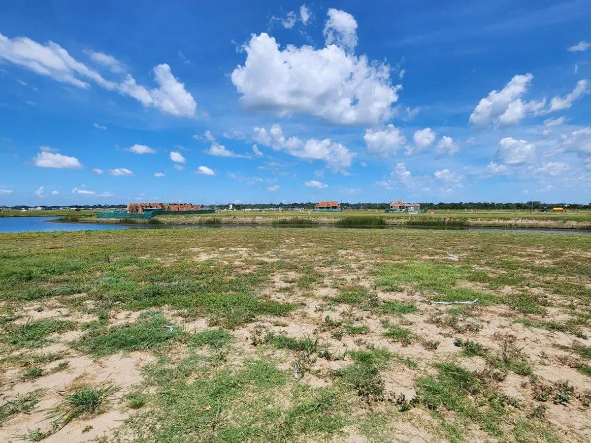 VENTA LOTE PUERTOS BARRIO AMARRAS AL AGUA 5