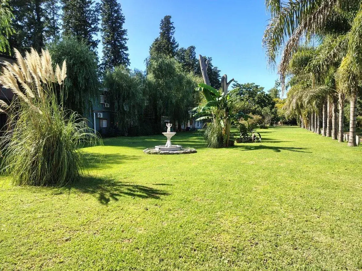 VENTA CASA 4 AMBIENTES BARRIO TIEMPO LIBRE 2