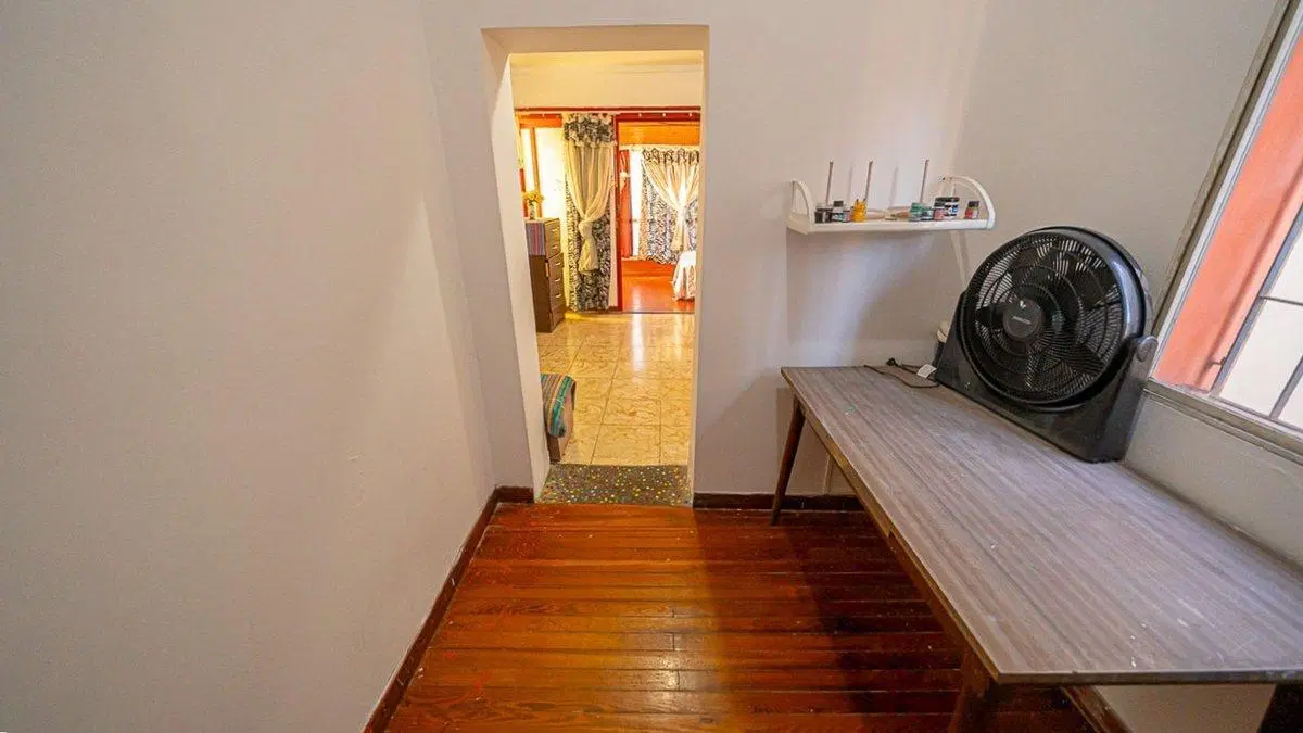 CASA 4 AMBIENTES VENTA LINIERS PATIO LOCAL 4