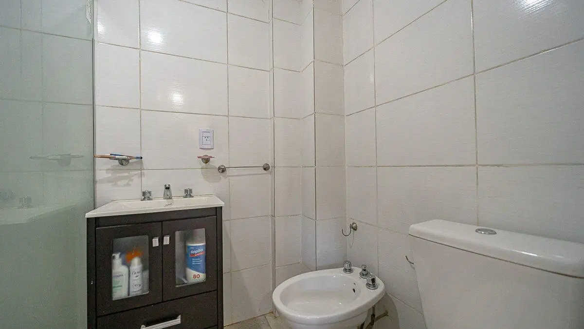 VENTA DEPARTAMENTO 2 AMBIENTES SAENZ PEÑA COCHERA 5