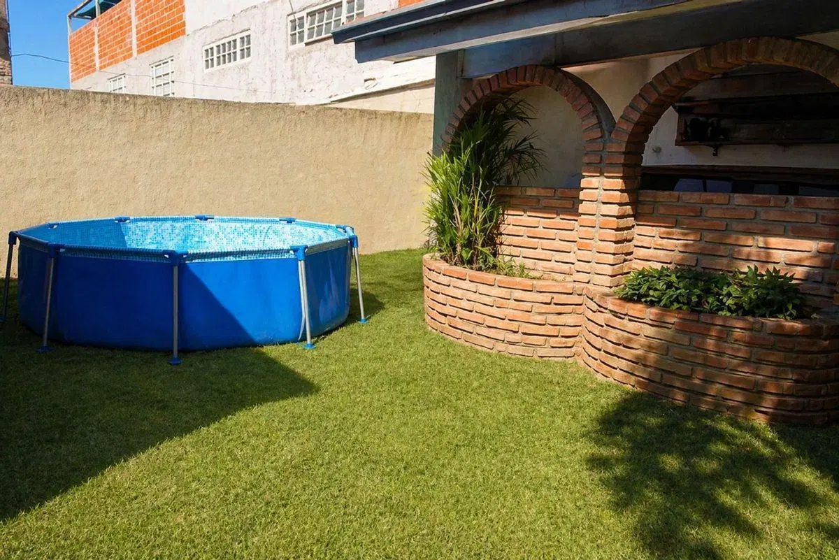 CASA A REFACCIONAR EN ESQUINA LOTE PROPIO 205 m² 5