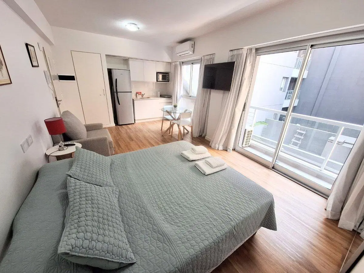 DEPARTAMENTO MONOAMBIENTE VENTA  AMOBLADO 3