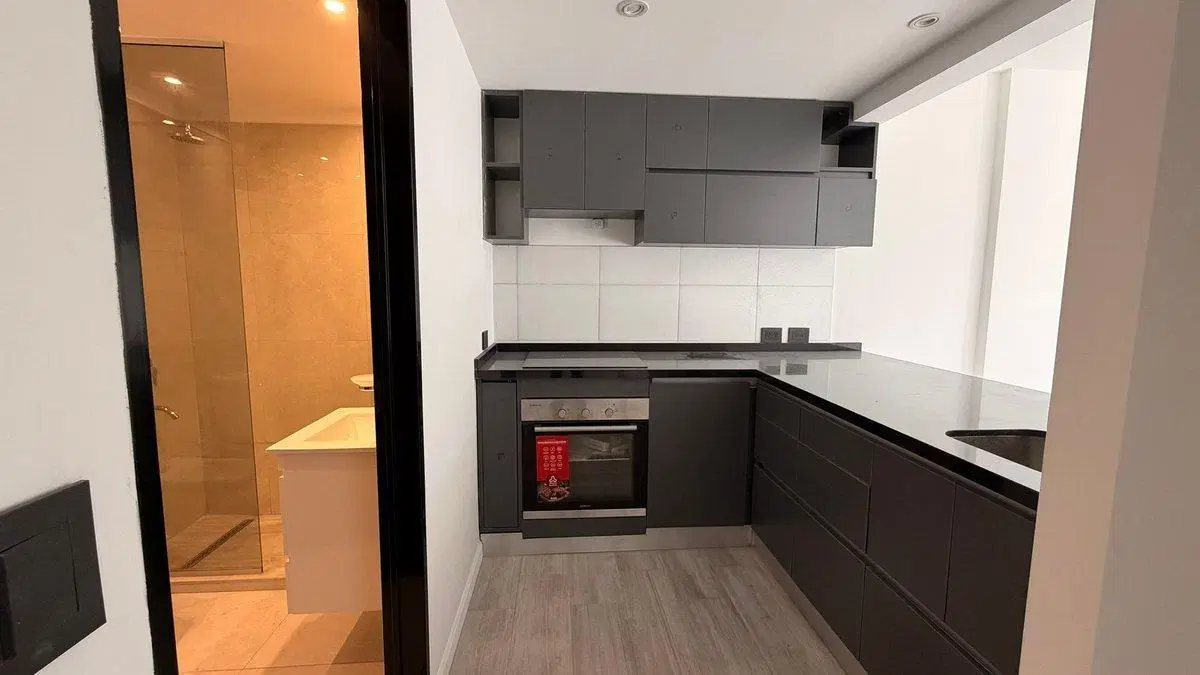 Venta Monoamabiente con Balcon Parque Chas 3