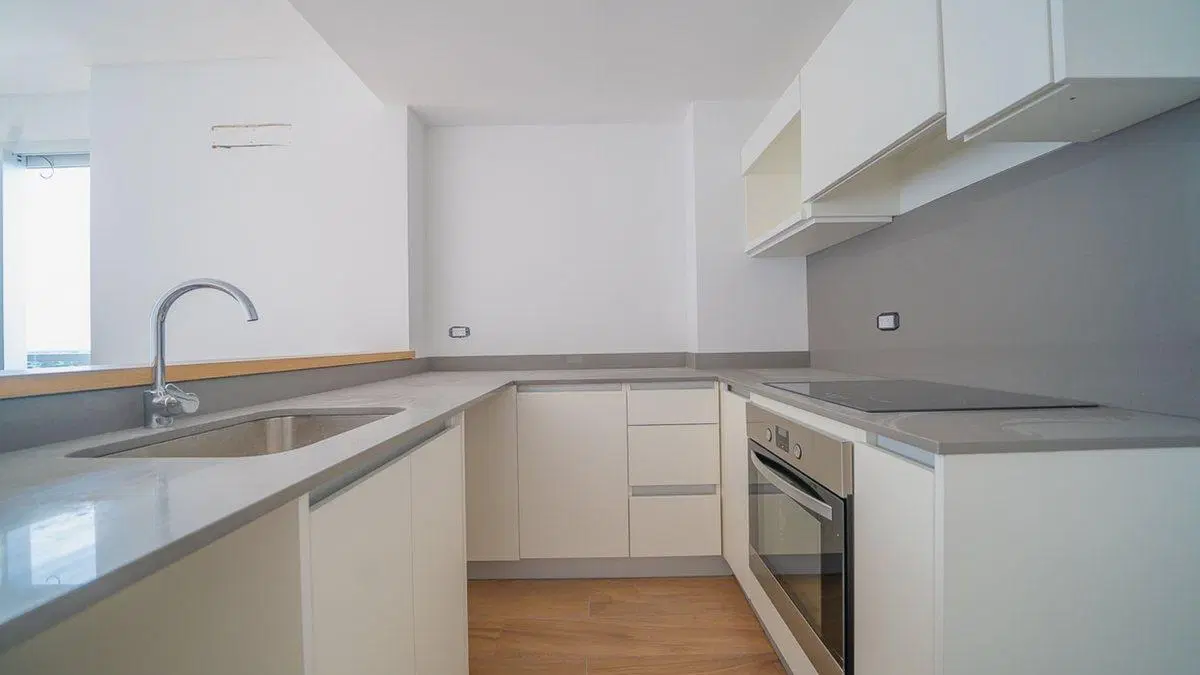 Venta departamento piso alto La Lucila 5