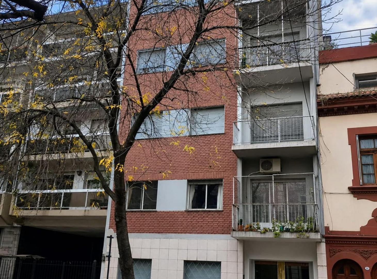 Venta departamento 3 ambientes en Caballito