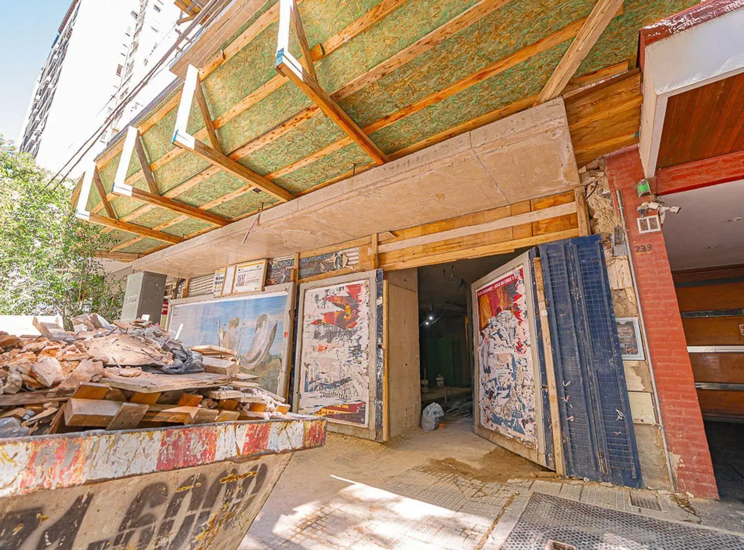 LOCAL COMERCIAL VENTA NUÑEZ POZO FINANCIA 3
