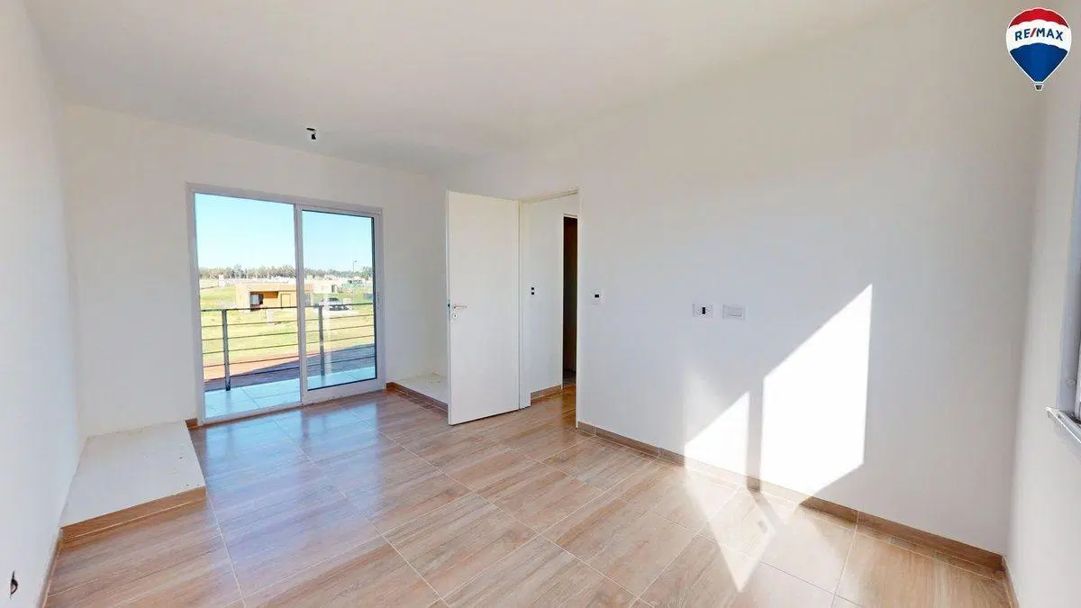 VENTA CASA 4 AMBIENTES LAGUNA AZUL A ESTRENAR 5