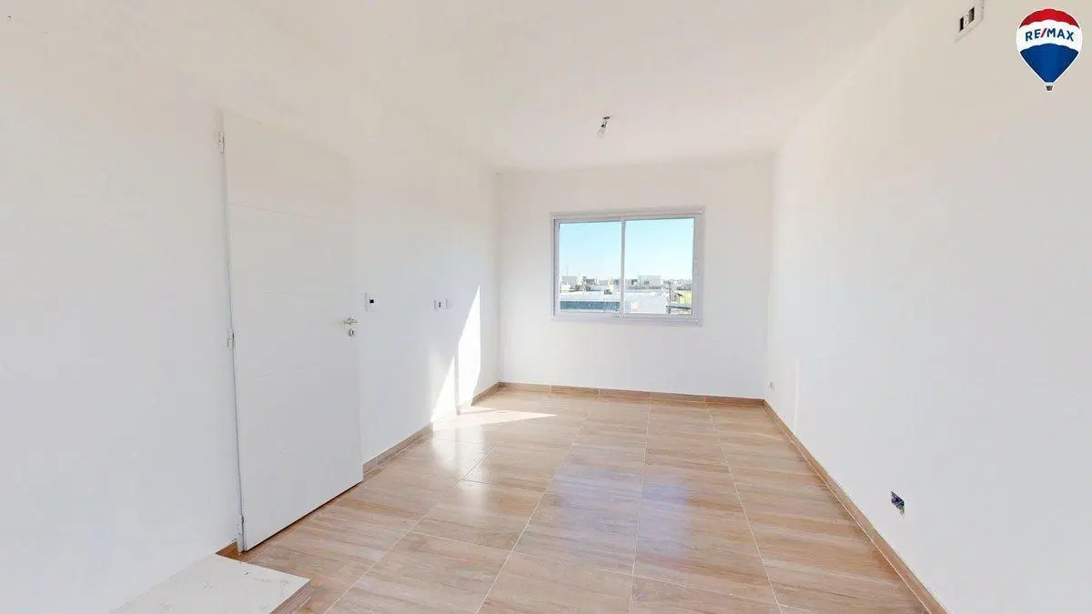 VENTA CASA 4 AMBIENTES LAGUNA AZUL A ESTRENAR 3