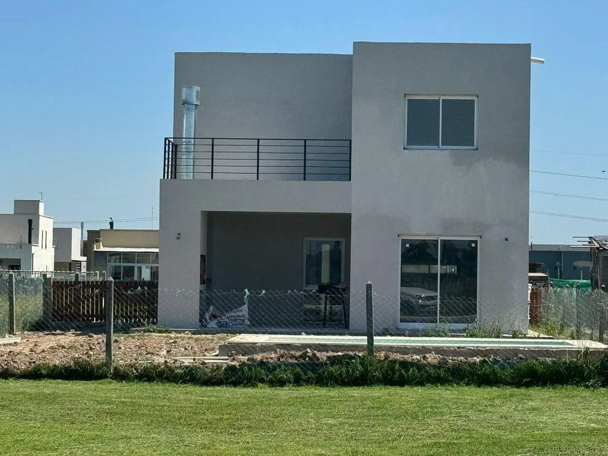 CASA 4 AMBIENTES LAGUNA AZUL A ESTRENAR 155M2 5