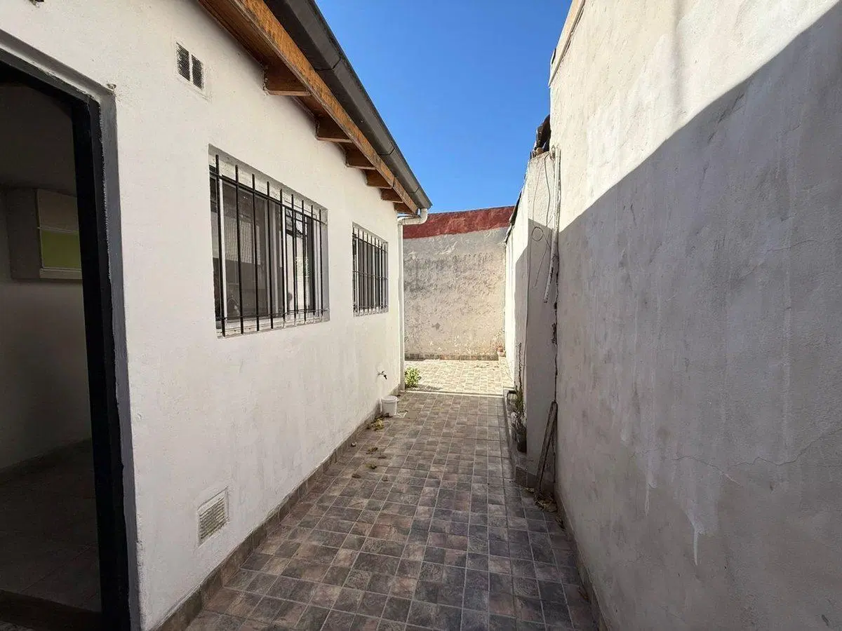 VENTA BLOQUE 2 CASAS 2 LOCALES FRANCISCO ALVAREZ 3