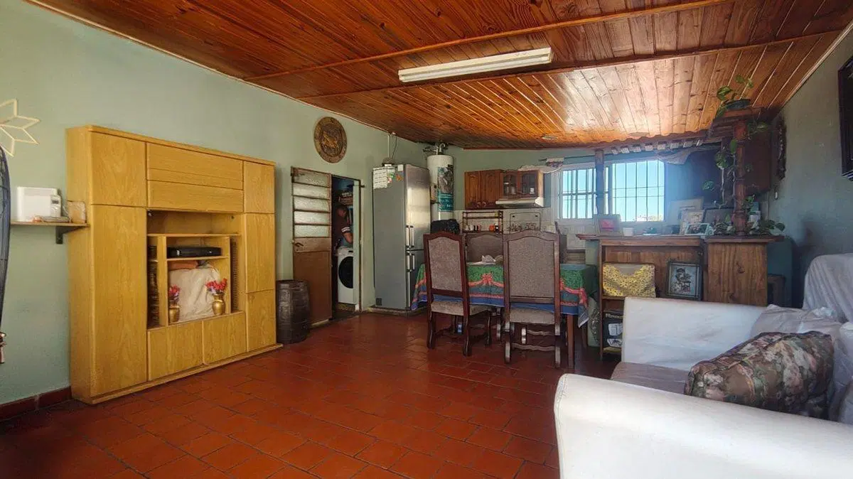 VENTA CASA MULTIFAMILIAR Y DOS LOCALES SOBRE PASCO 5