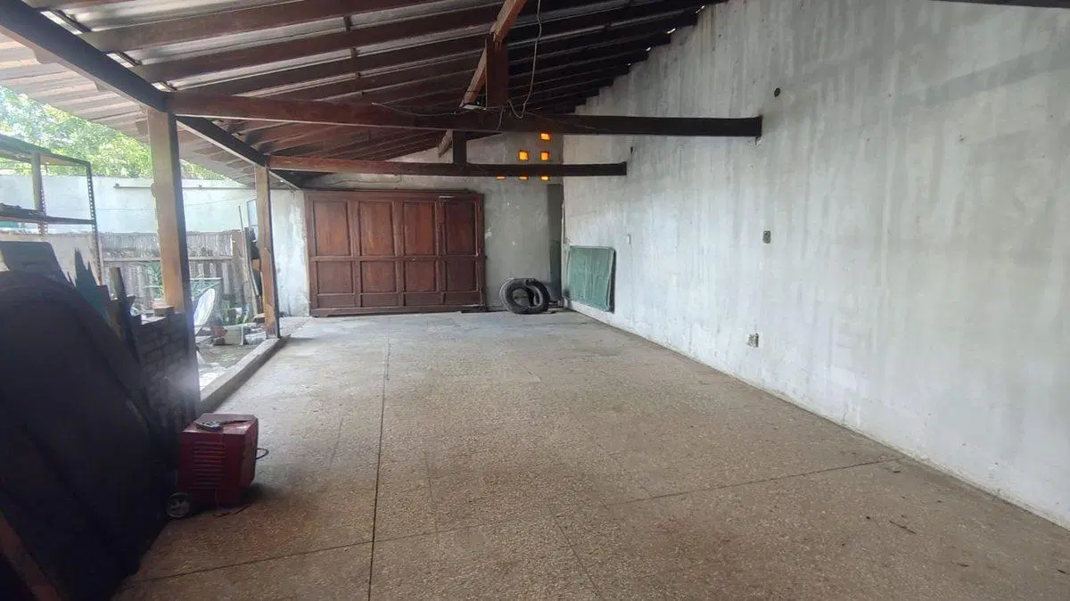 VENTA CASA MULTIFAMILIAR Y DOS LOCALES SOBRE PASCO 4