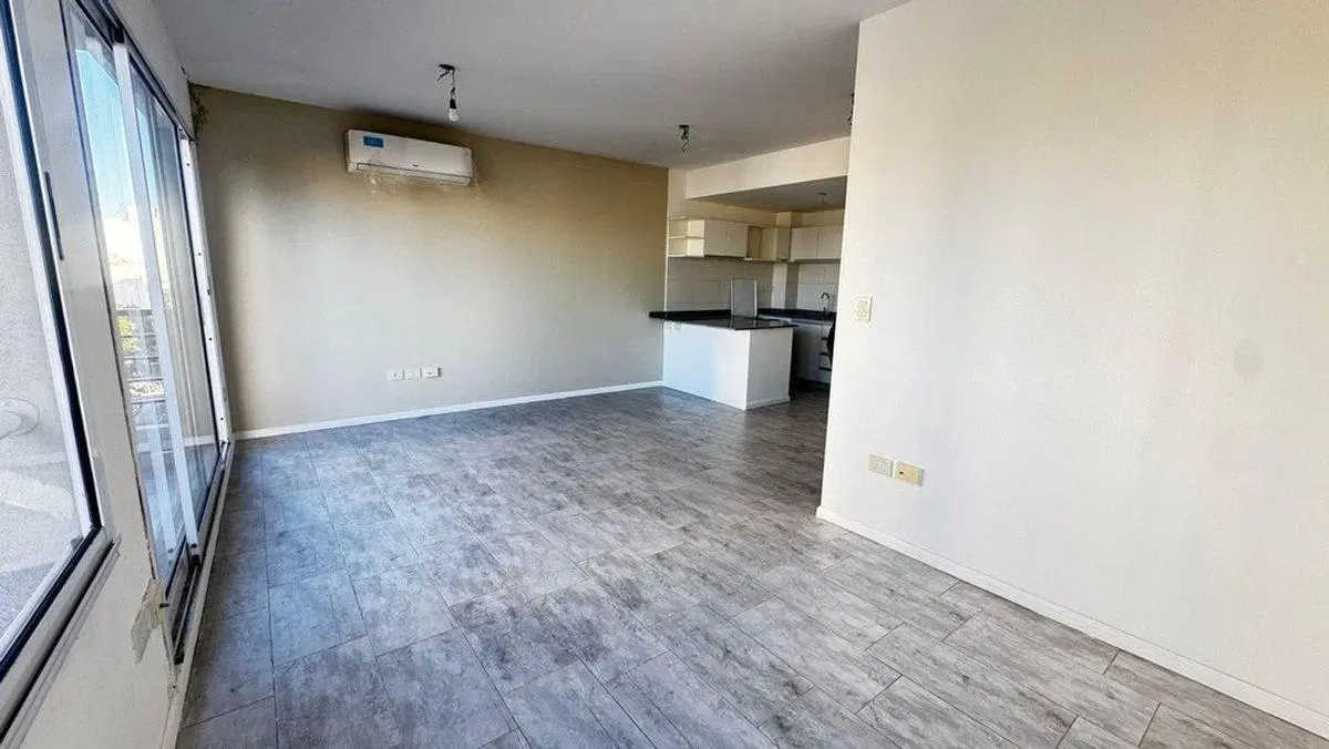 VENTA DEPARTAMENTO 1 AMBIENTE SAN CRISTOBAL BALCON 4