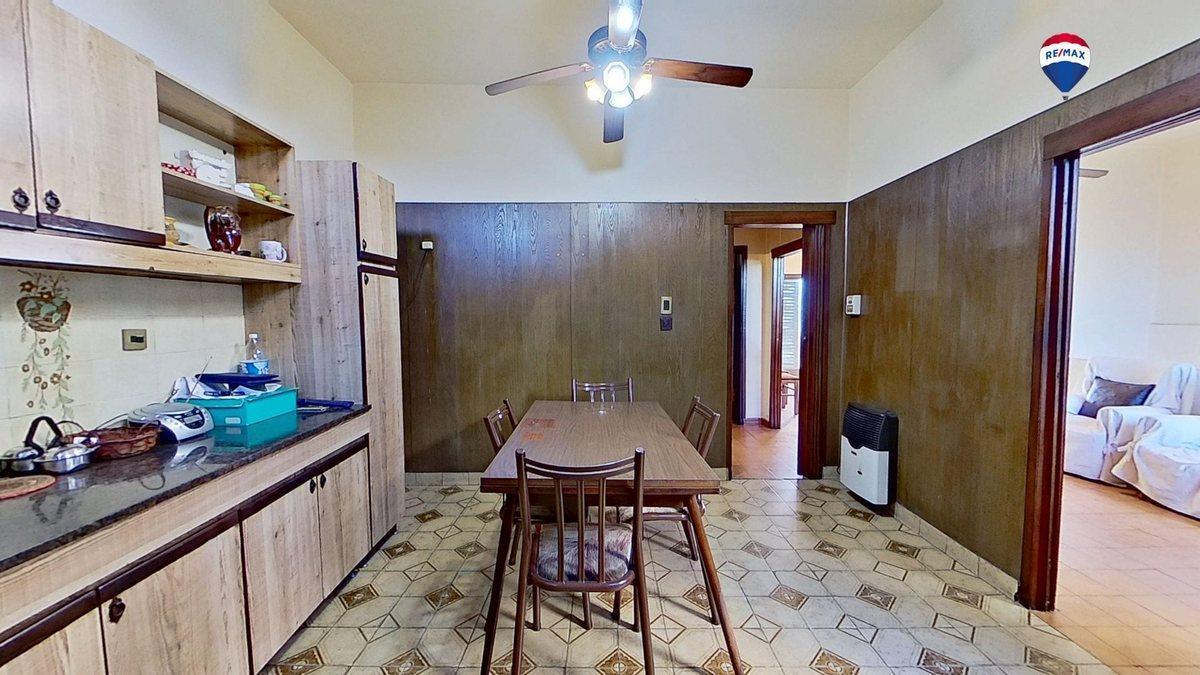 Foto de VENTA PH 4 AMBIENTES CIUDADELA SIN EXPENSAS FRENTE, imagen 2