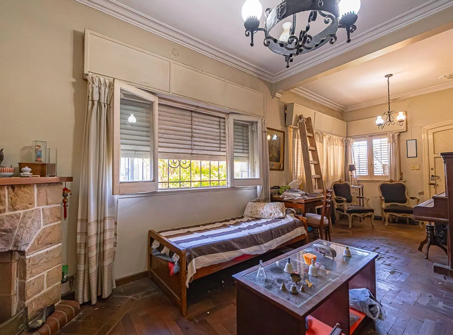 VENTA CASA TRES AMBIENTES EN HAEDO CON PARQUE 3