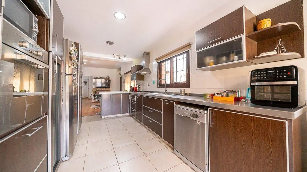 VENTA CHALET 5 AMBIENTES HAEDO APTO CREDITO 4