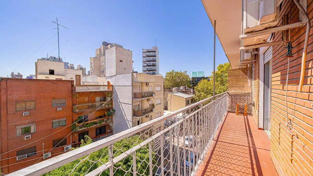 VENTA DEPARTAMENTO 3 AMBIENTES RAMOS MEJIA BALCON 4