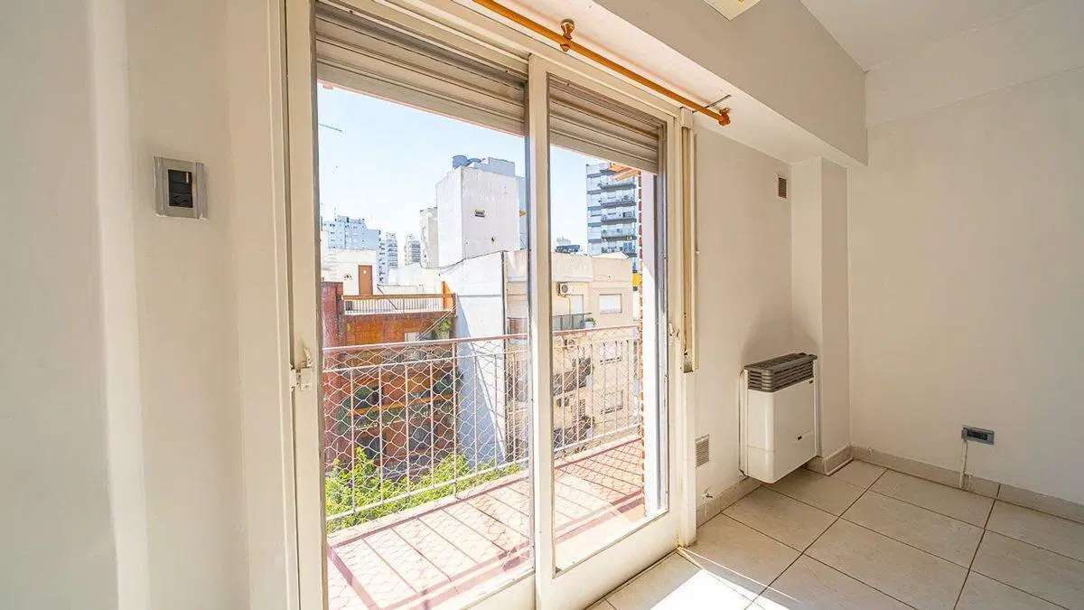 VENTA DEPARTAMENTO 3 AMBIENTES RAMOS MEJIA BALCON 2