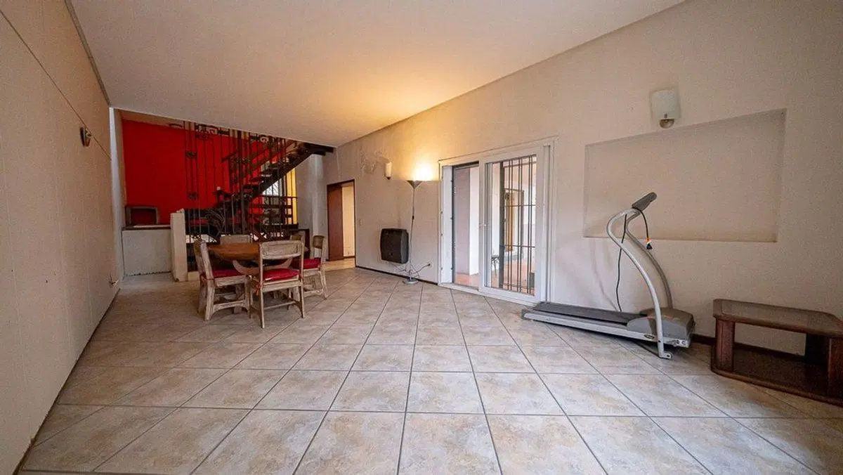 VENTA CASA EN OLIVOS CUATRO AMBIENTES 3