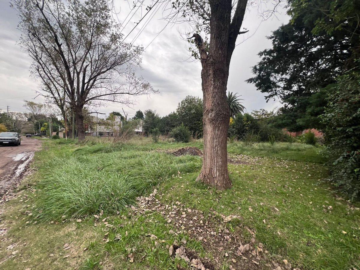 VENTA DE LOTE EN JOSE C PAZ BARRIO LOMA LINDA