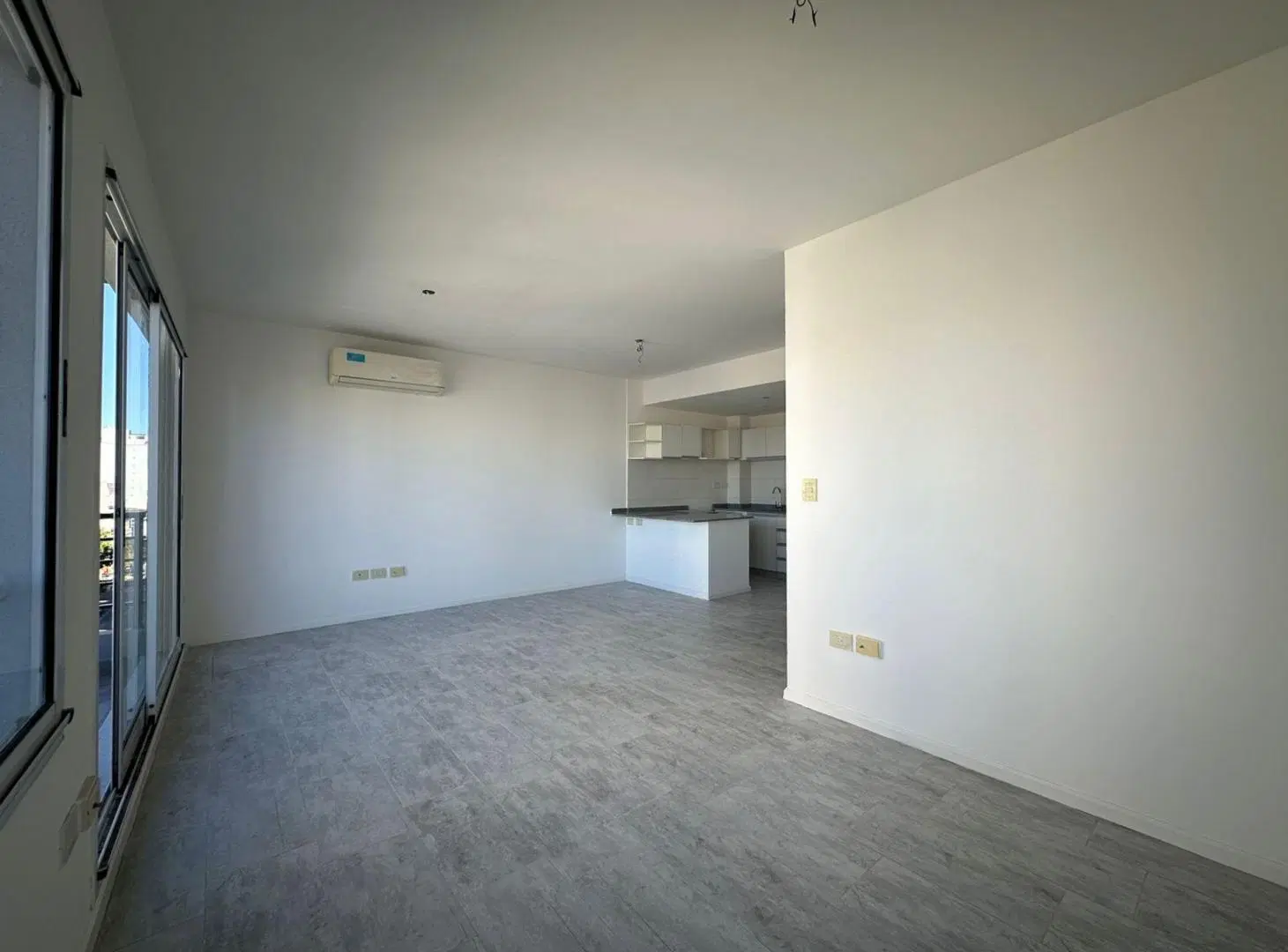 MONOAMBIENTE VENTA SAN CRISTOBAL TERRAZA EXCLUSIVA 2