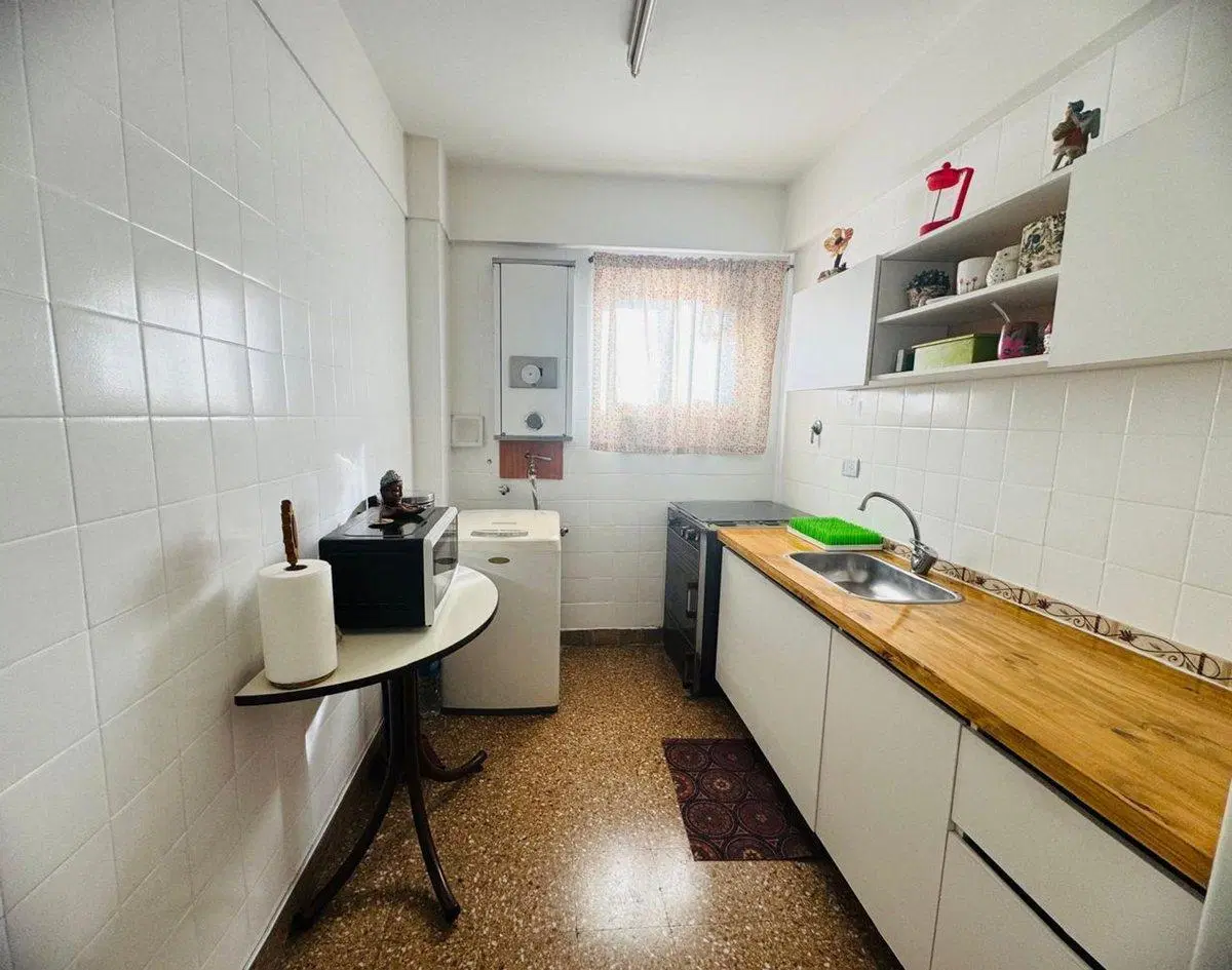DEPARTAMENTO 3 AMBIENTES VENTA FLORES BALCON 3