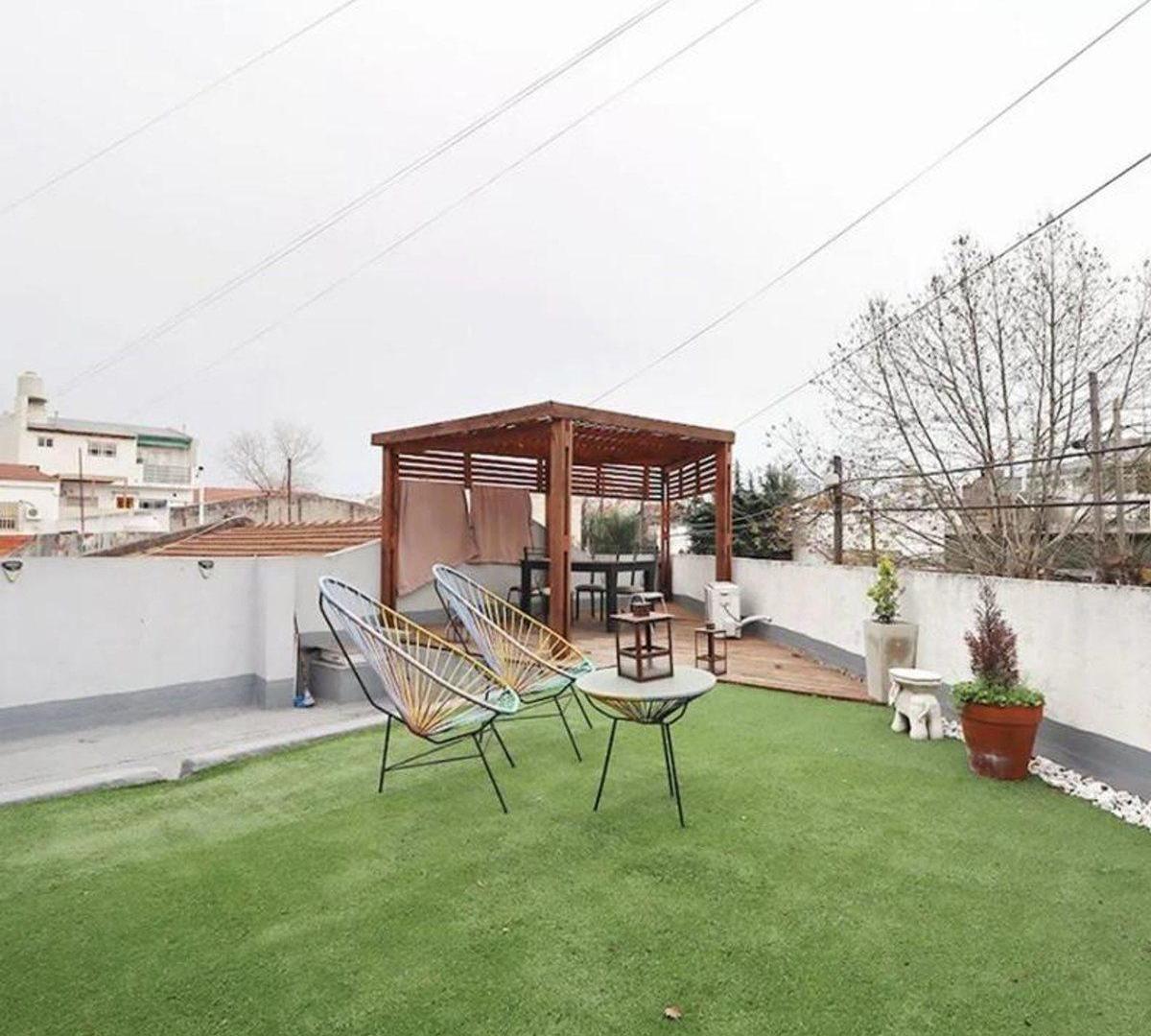 VENTA CASA 3 AMBIENTES RAMOS MEJIA TERRAZA