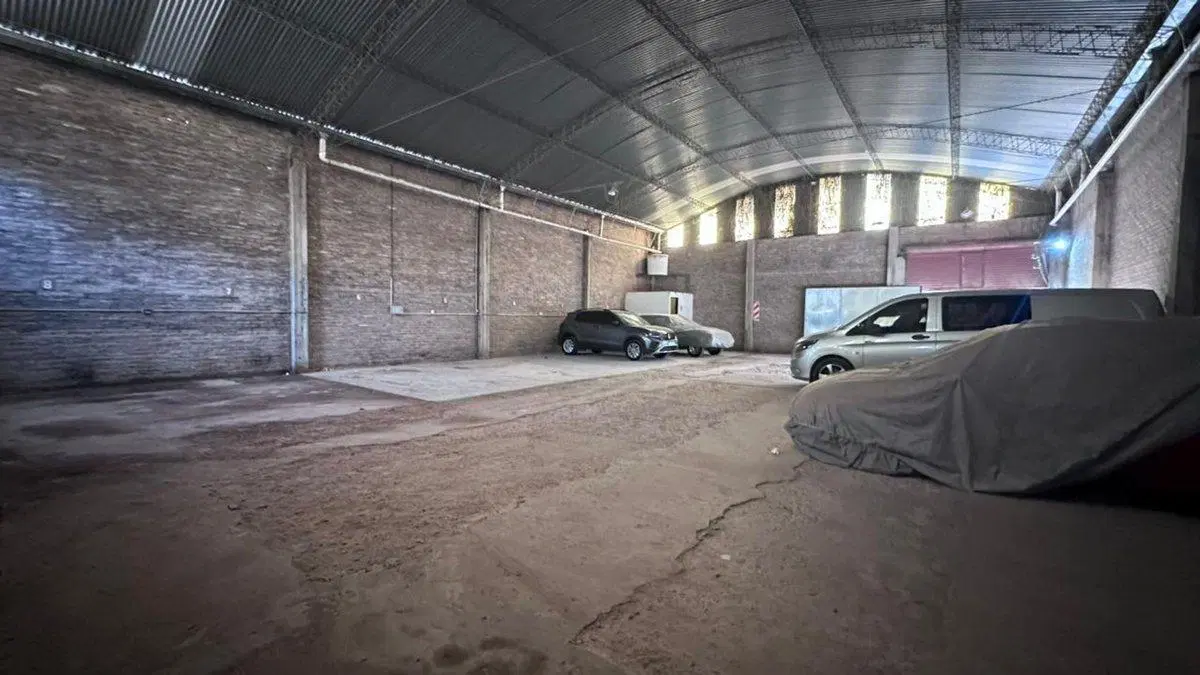 VENTA TERRENO MAS GALPON EN MARCOS PAZ 5