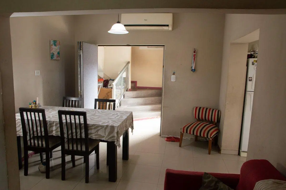 VENTA CASA 4 AMBIENTES CASTELAR 2