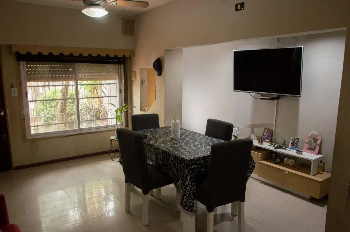 VENTA CASA 4 AMBIENTES CASTELAR 3