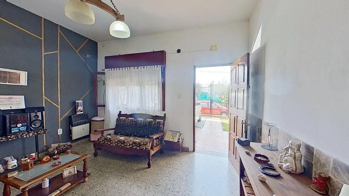 VENTA CASA 3 AMBIENTES MAS DEPTO MORON 3