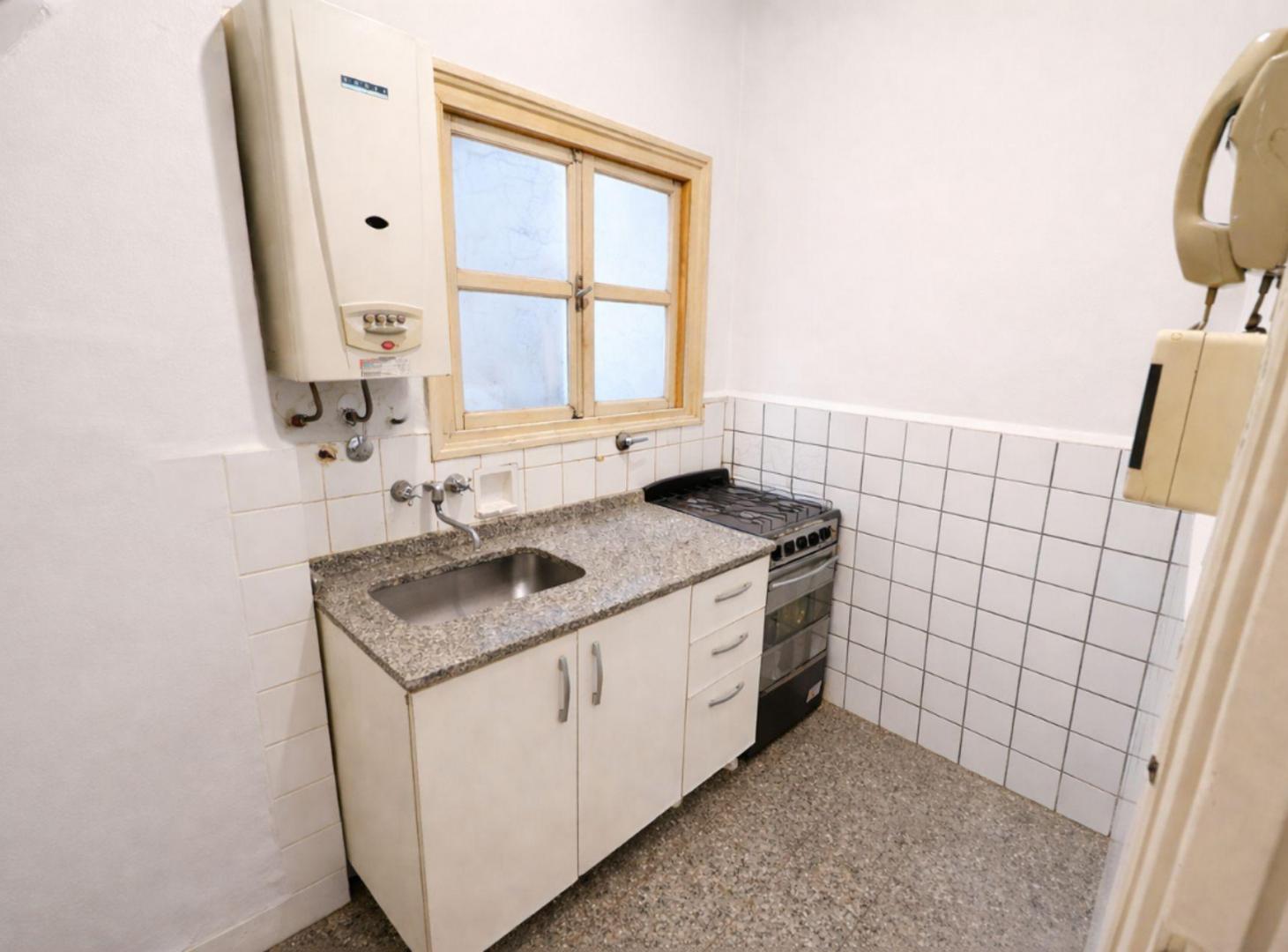 2 AMBIENTES 37 M2 FRENTE VENTA CENTRO FLORES CABA