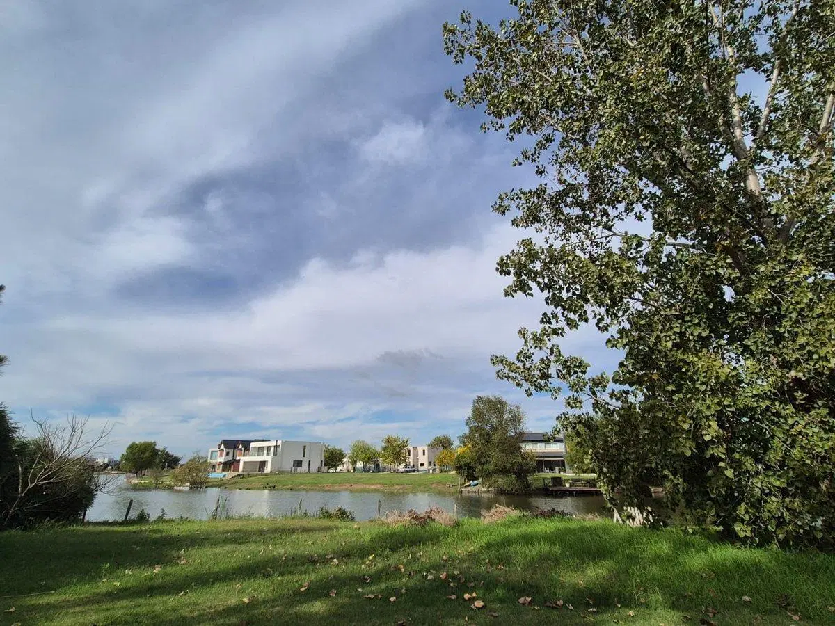 VENTA LOTE EN EL BARRIO EL CANTON ISLA A LA LAGUNA 2
