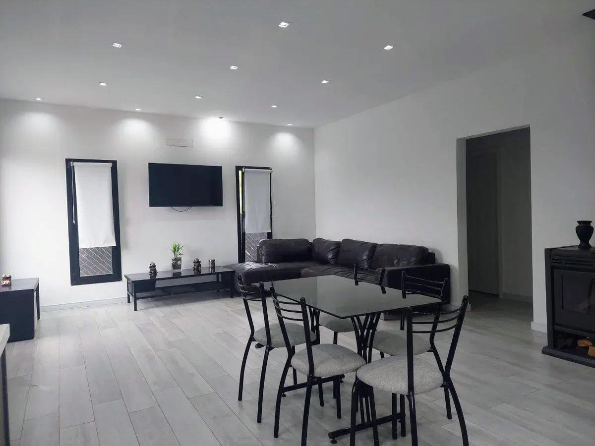 VENTA CASA 3 AMBIENTES BARRIO ESTILO DE CAMPO 2