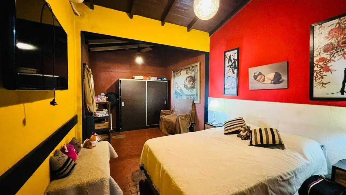 VENTA CASA 4 AMBIENTES MORON JARDIN PILETA 5