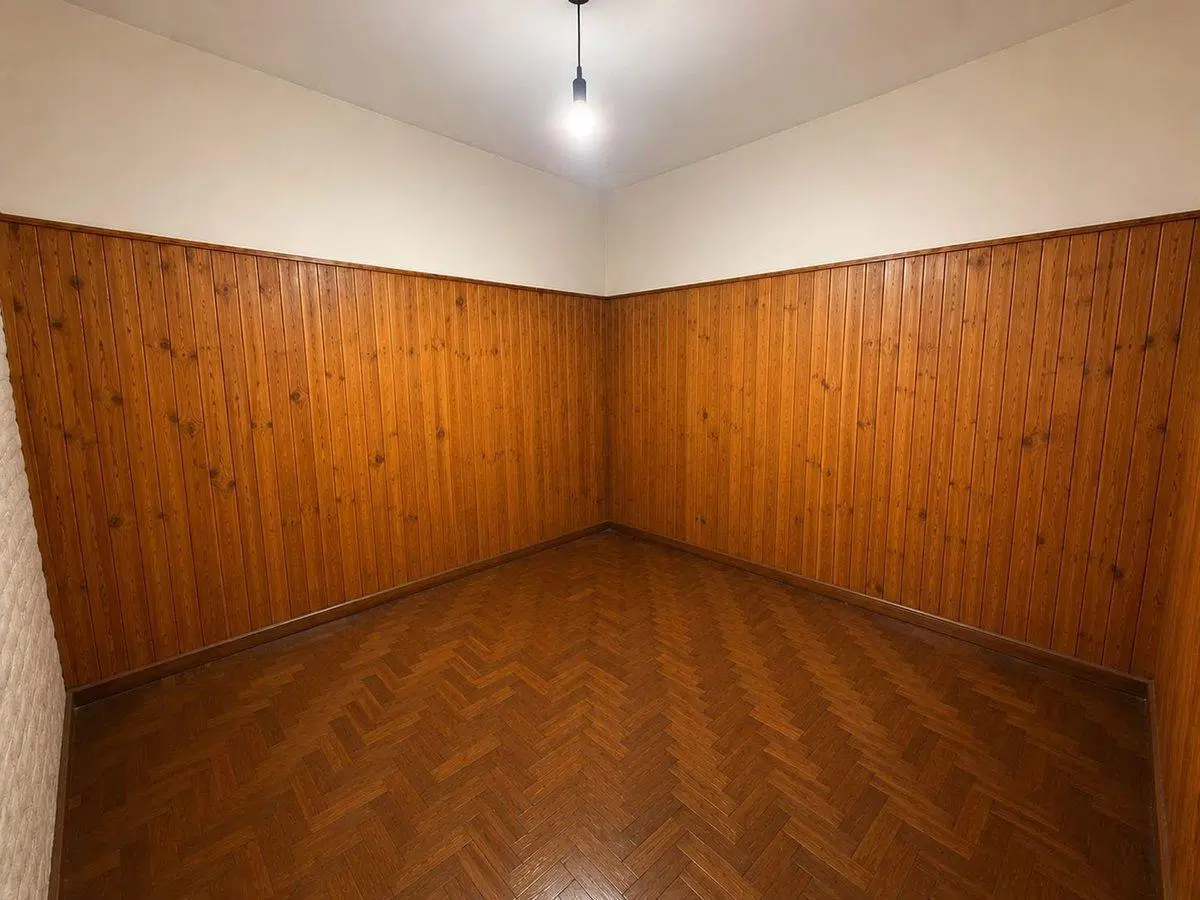 VENTA CASA EN BLOCK CASTELAR CON PATIO Y PILETA 3