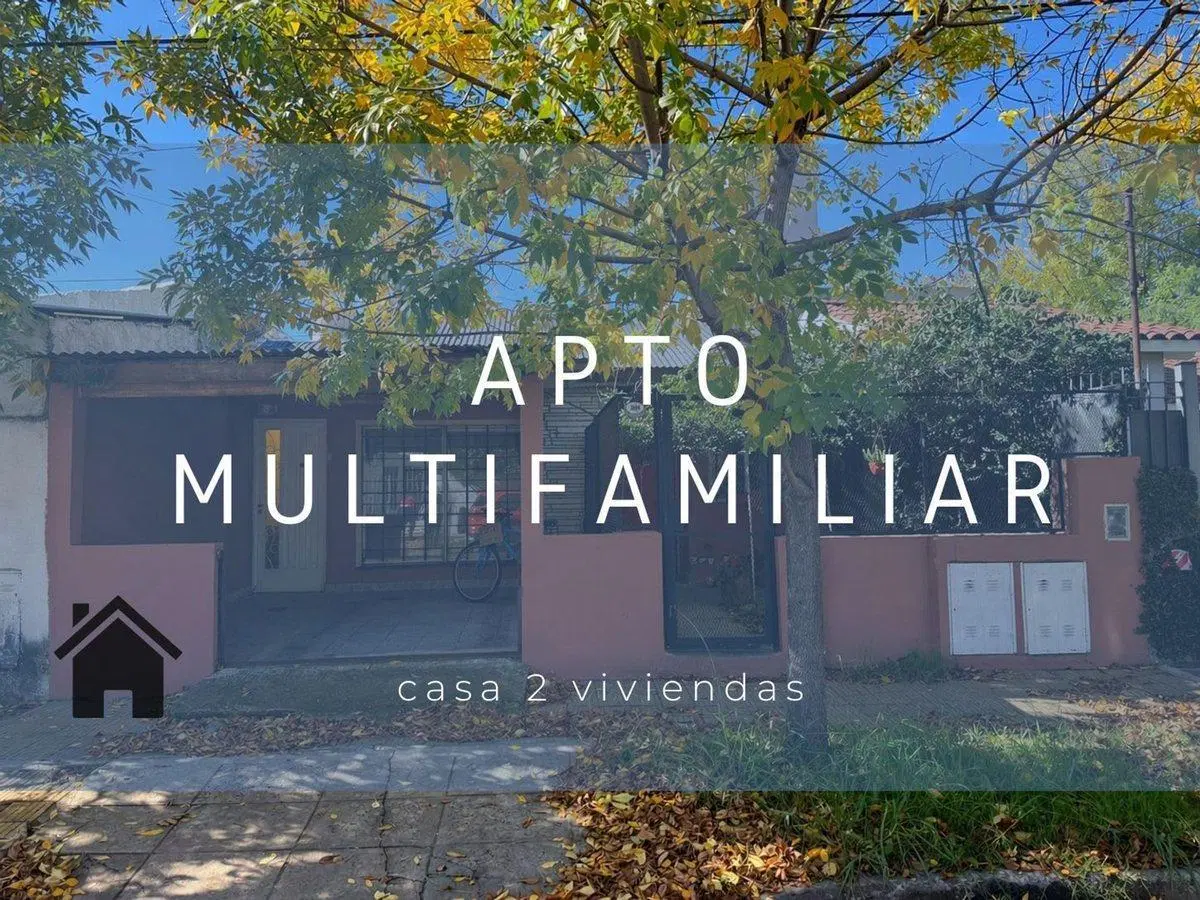 VENTA CASA EN BLOCK CASTELAR CON PATIO Y PILETA 2