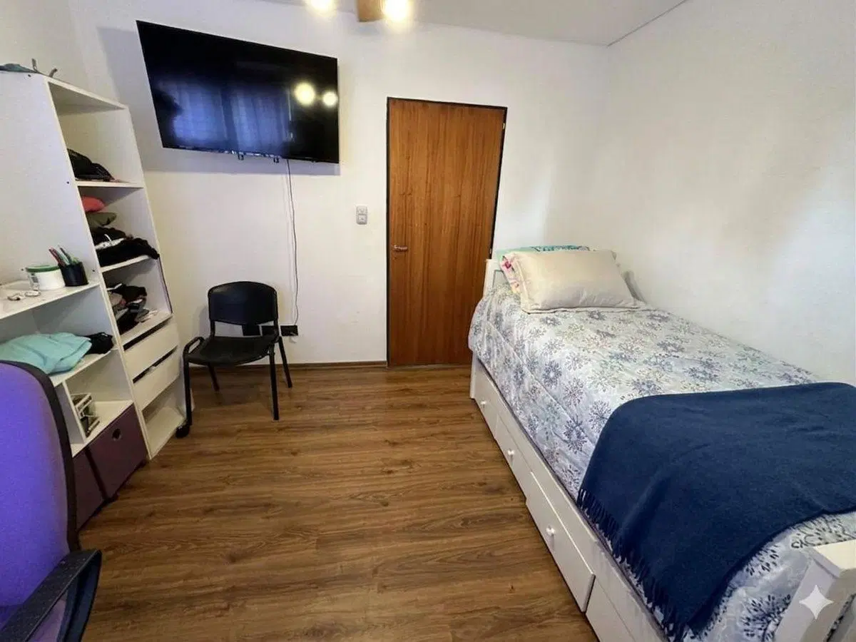VENTA CASA ALVAREZ DEL BOSQUE 5 AMBIENTES PERMUTA 4
