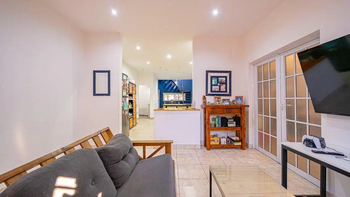 VENTA CASA 7 AMB ADROGUE RESTAURADA PILETA GARAGE 5