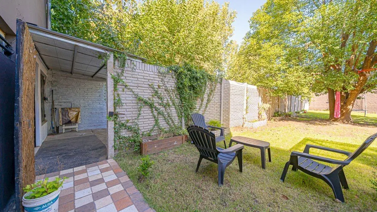 VENTA CASA 7 AMB ADROGUE RESTAURADA PILETA GARAGE 5