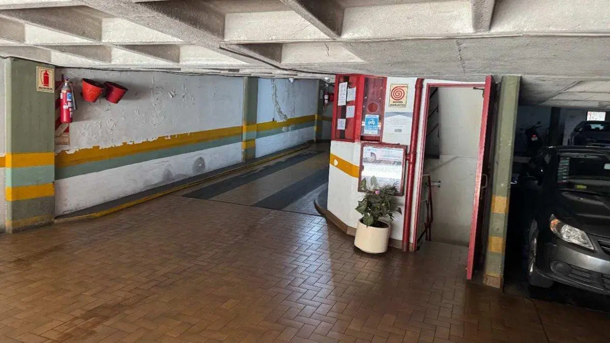 VENTA COCHERA EN BELGRANO CUBIERTA GRANDE 3