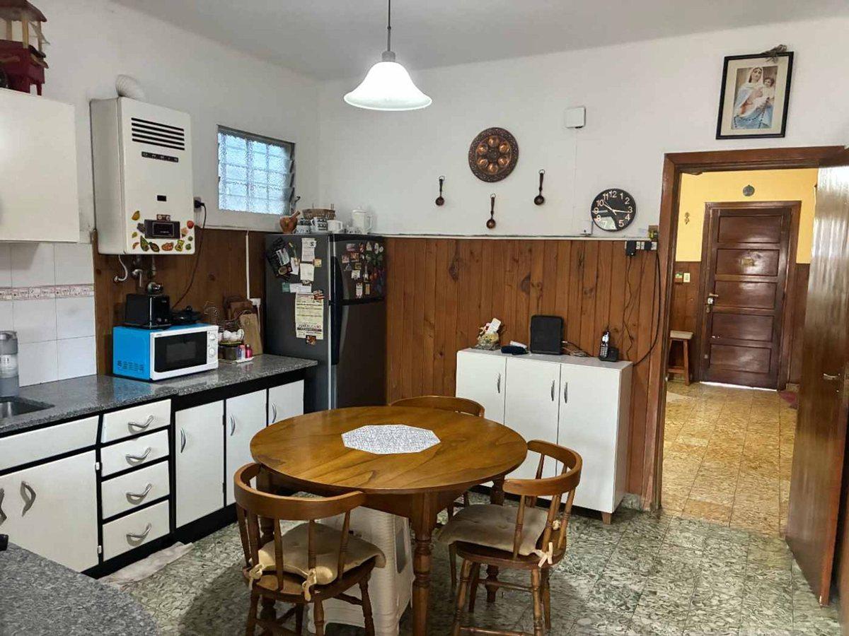 Foto de Casa en venta con 232 m2 en Victoria con 2 dormitorios mas un, imagen 3