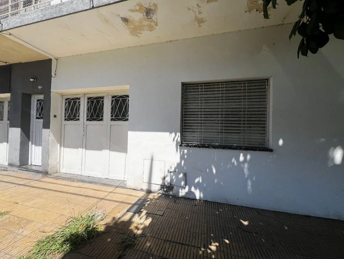 VENTA PH 3 AMBIENTES CON PATIO LOMAS DEL MIRADOR 2