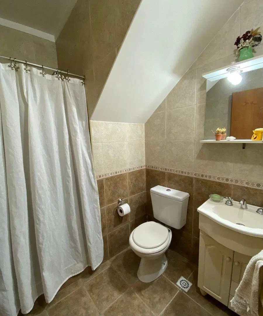 TRIPLEX EN VENTA CASEROS 4 AMBIENTES CON PATIO 5