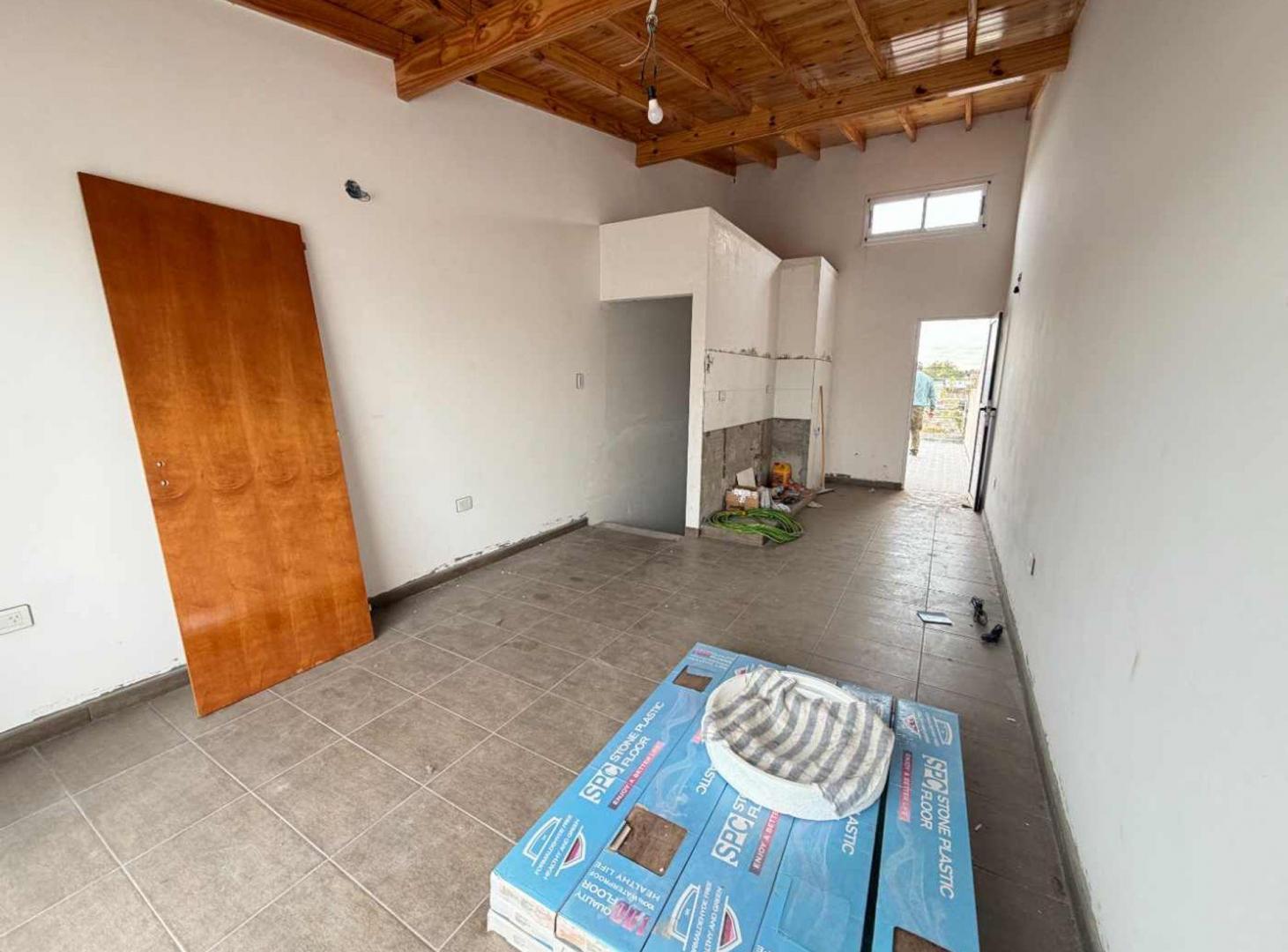 Foto de TRIPLEX VENTA SAN JUSTO 4 AMBIENTES A TERMINAR, imagen 5