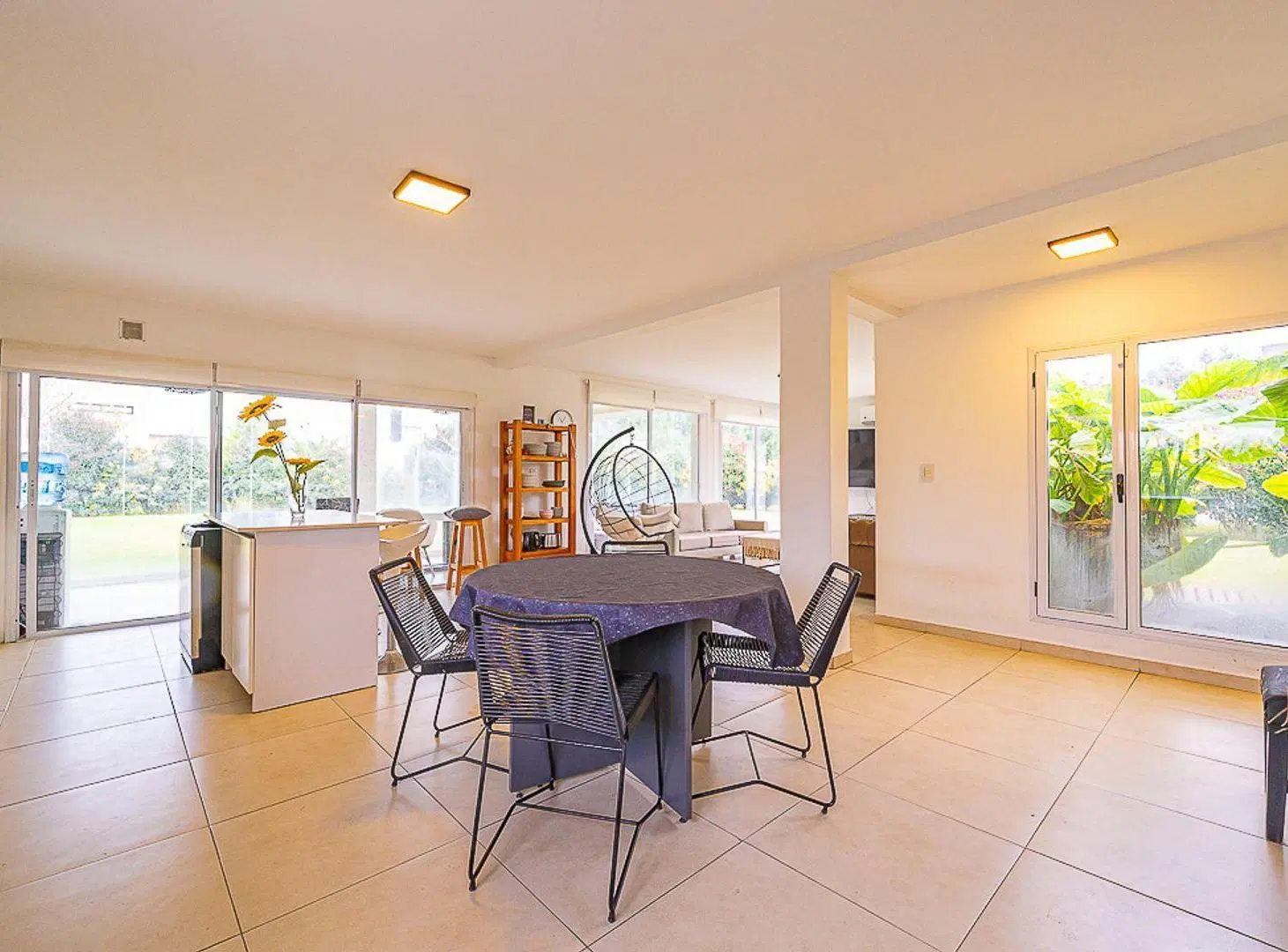 VENTA CASA 6 AMBIENTES HARAS SANTA MARIA 2