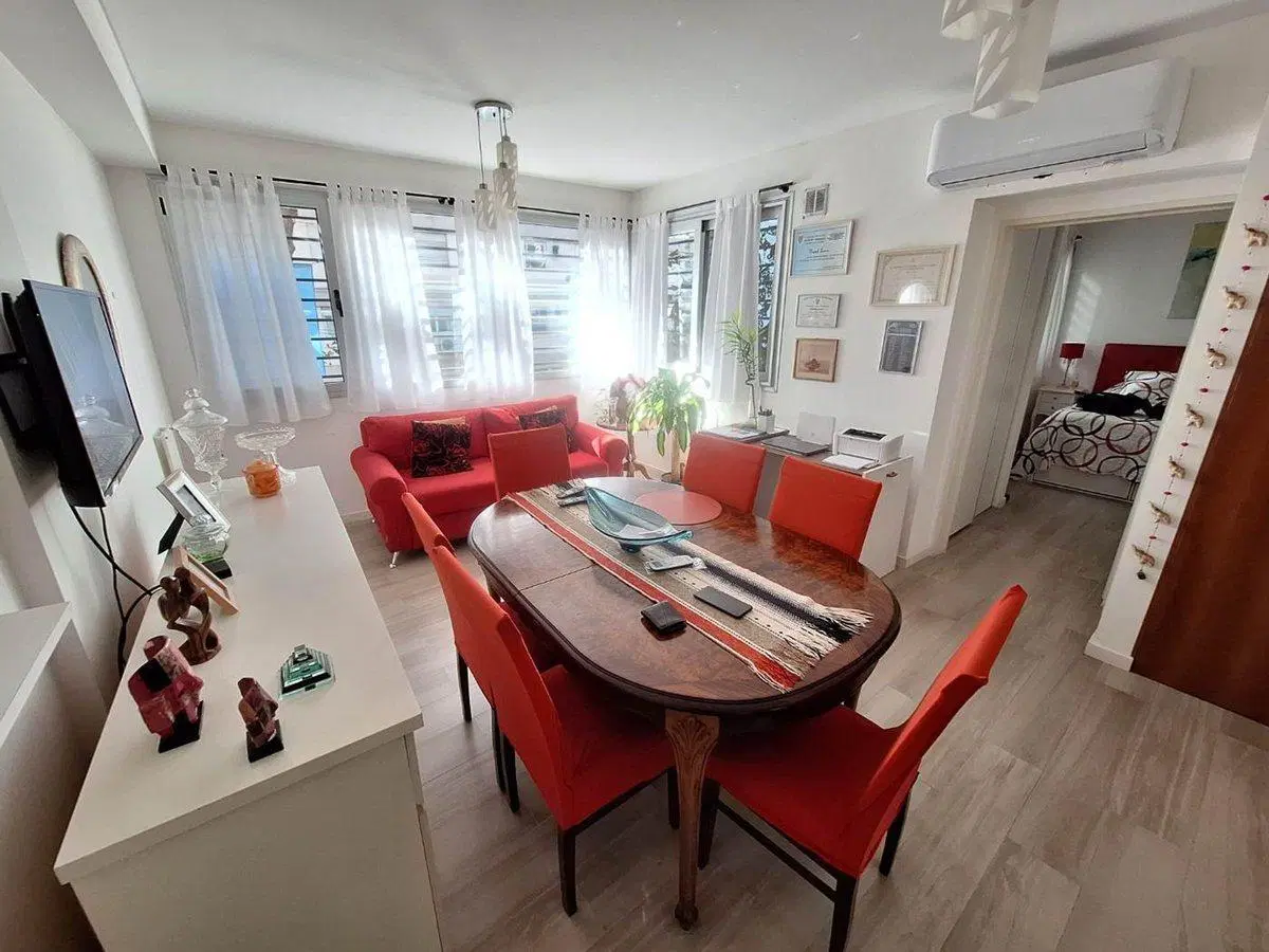 DEPARTAMENTO 2 AMBIENTES VENTA ALMAGRO FTE 2