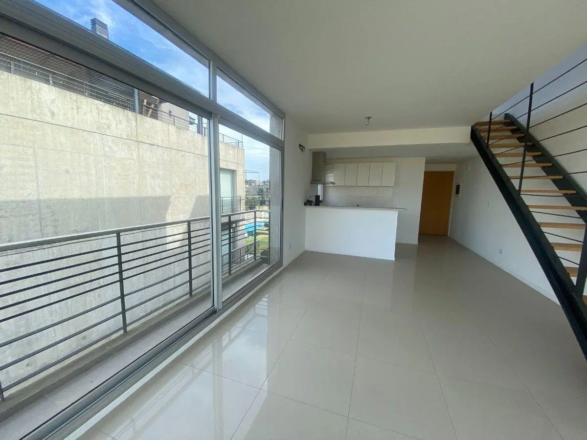 VENTA DPTO 2 AMBIENTES RAMOS MEJÍA CON PARRILLA 3