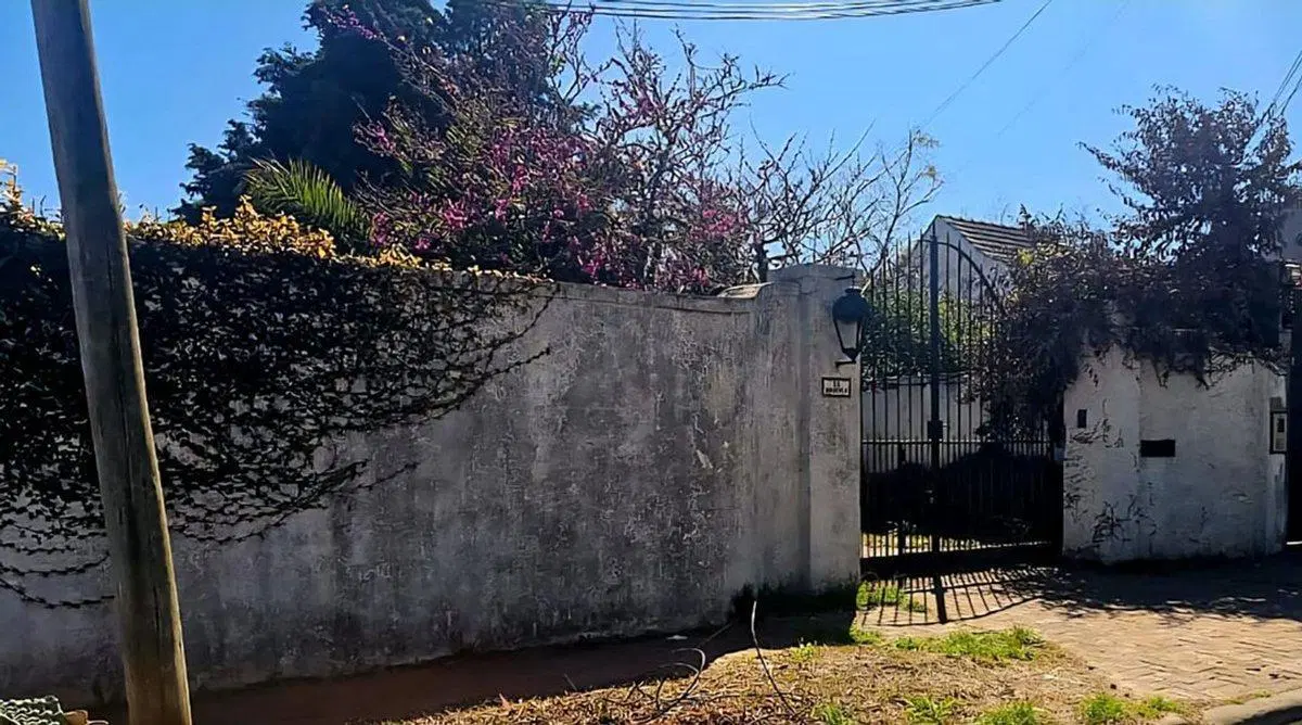 VENTA CASA 5 AMBIENTES ADROGUE 3